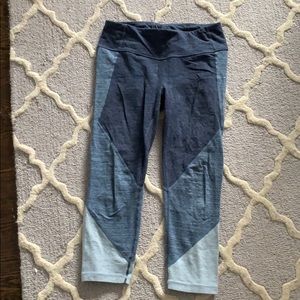 Cropped women’s leggings from Gap.